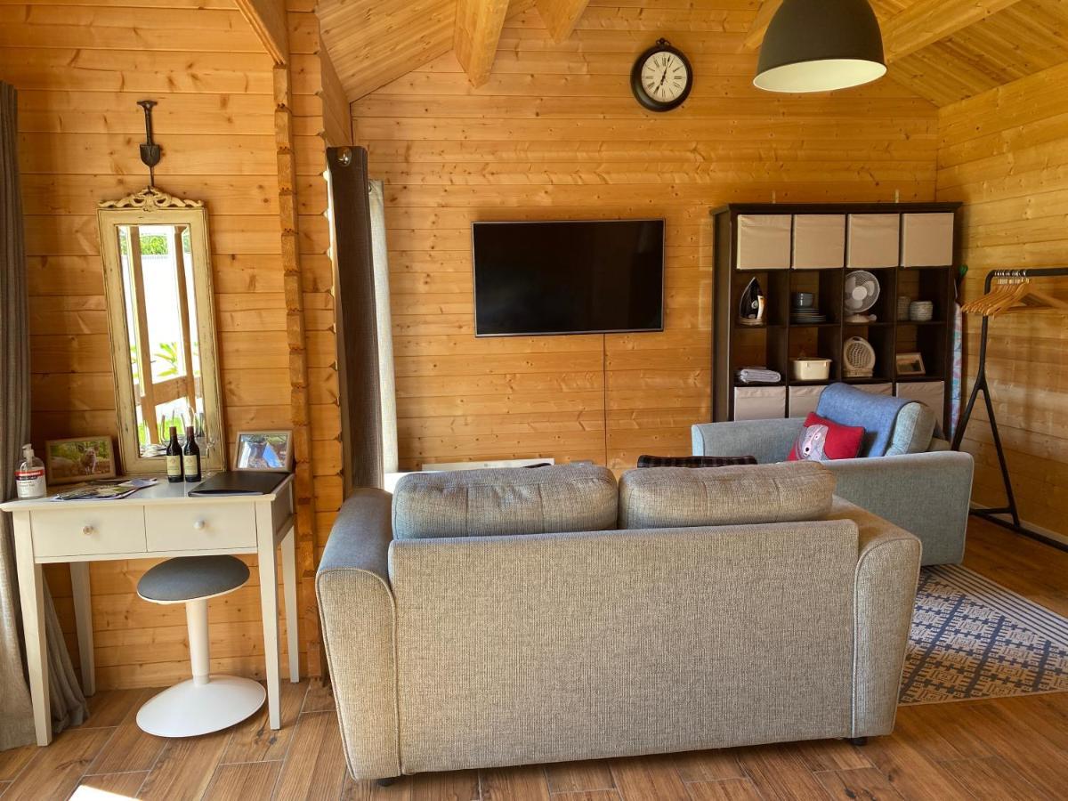 Modern Summerhouse Lymington Exterior photo